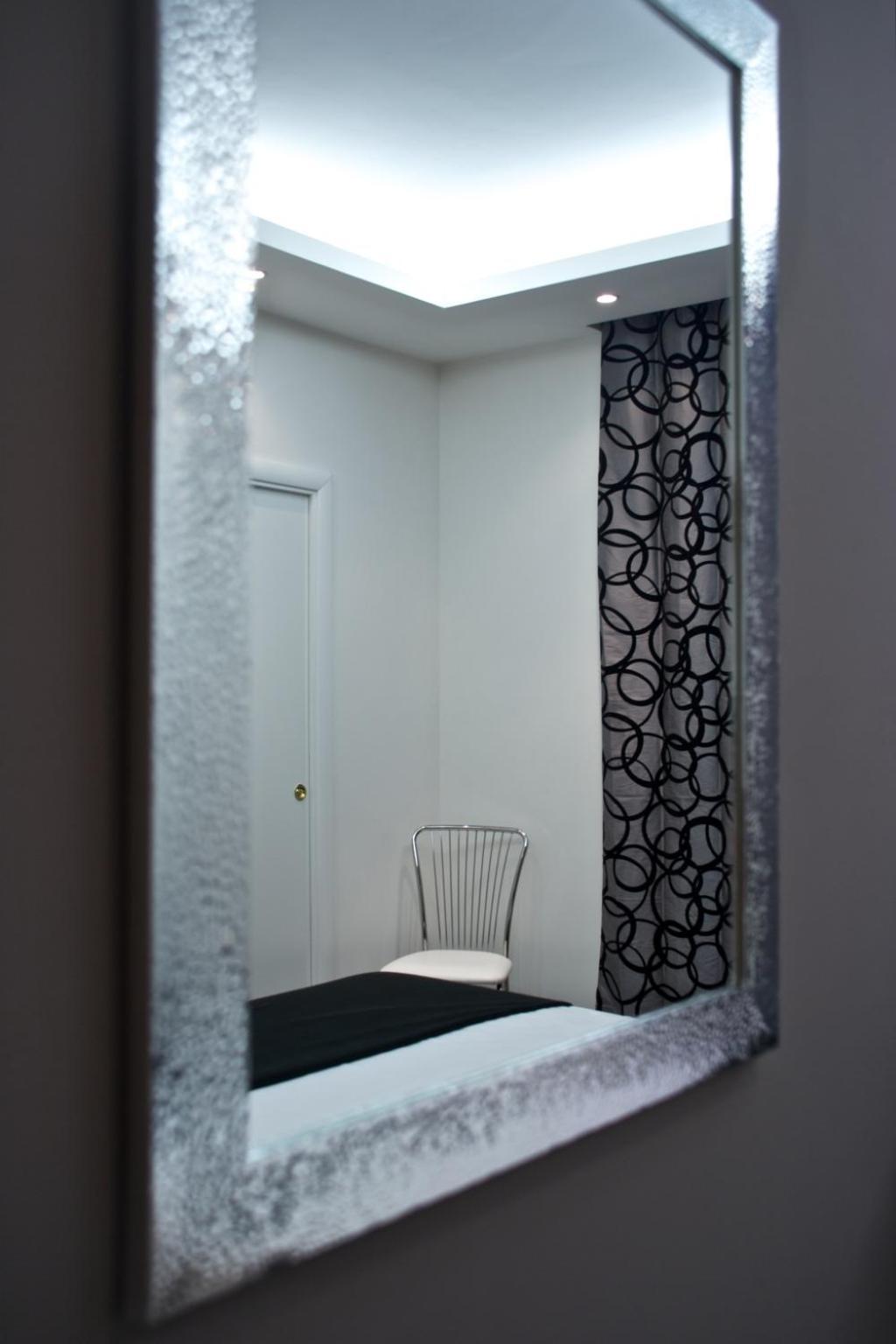 Roma Naif Rooms Luaran gambar